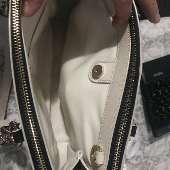 High Quality leather Navy blue Coach purse - Picture 3 of 4